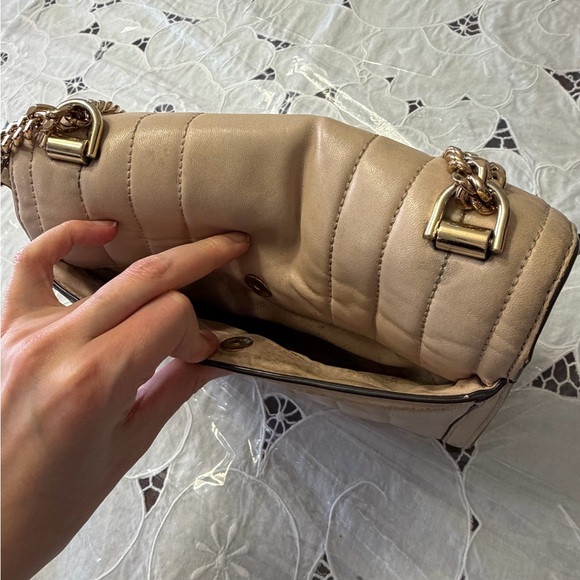 Michael Kors Quilted Chain Shoulder Bag | Beige/Nude | Gold Hardware - Picture 4 of 5
